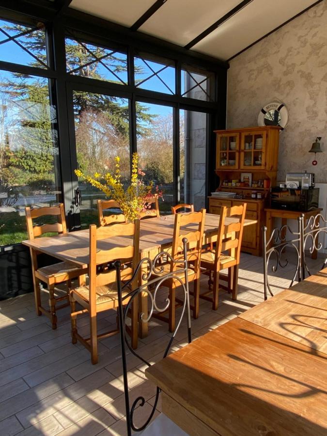 Les Mariniers Chambres D'Hotes -Guest House - Bain Nordique En Option Mareuil-sur-Cher Buitenkant foto